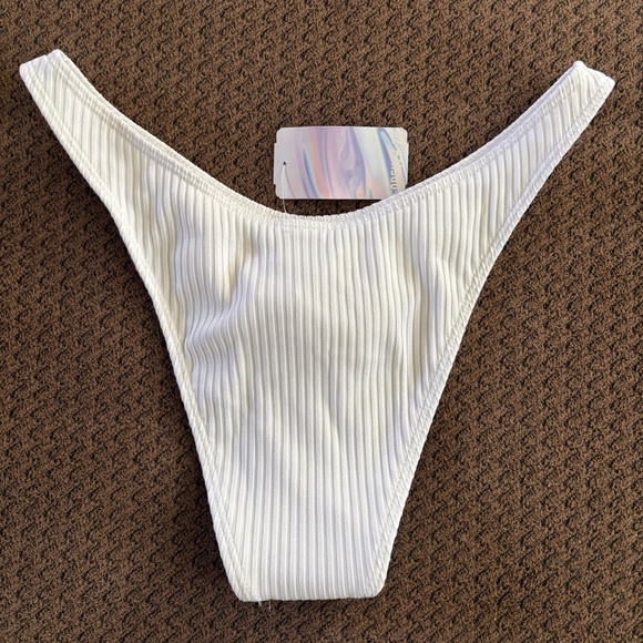 Forever 21 Bikini Bottom Solid White Textured High Leg Women's Size S NWT - Picture 2 of 3